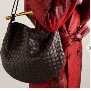 Bottega Veneta dark brown MEDIUM SARDINE LEATHER TOP HANDLE BAG